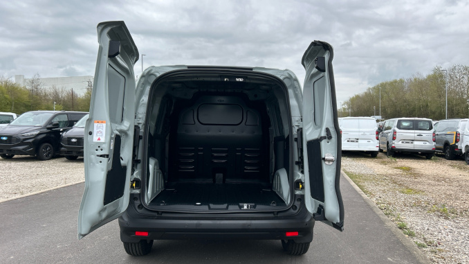 Ford Transit Courier Diesel 1.5 EcoBlue Trend Van - Image 3